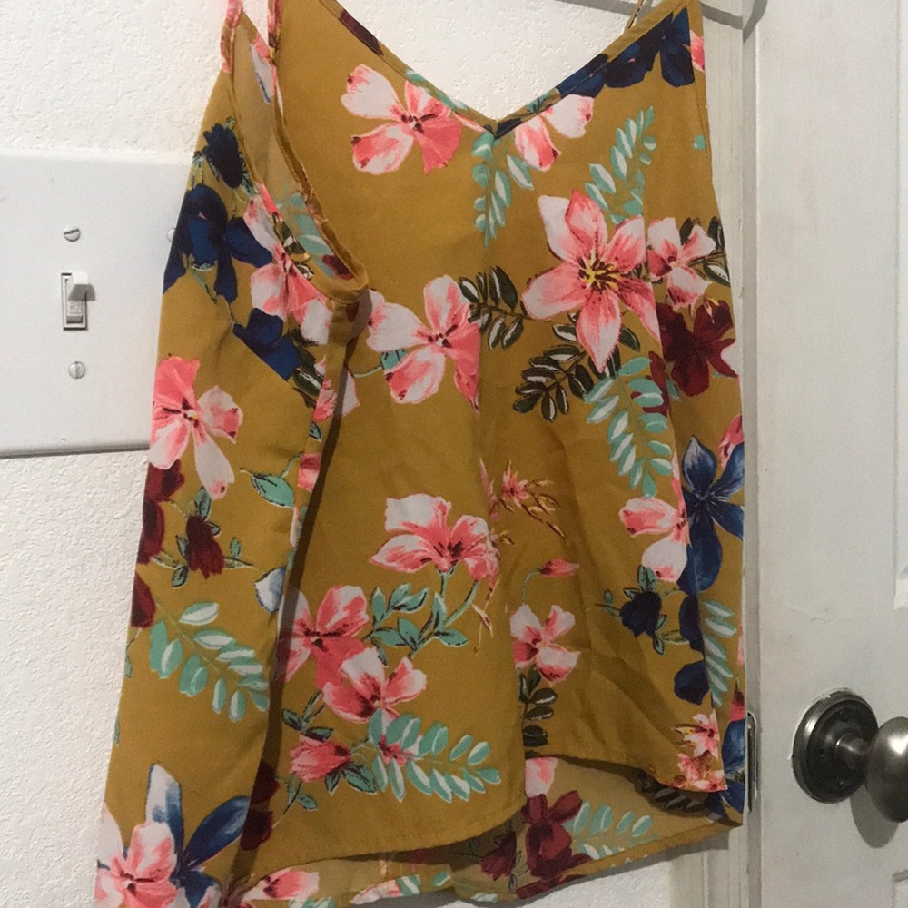 Shirt - Picture 2 of 3